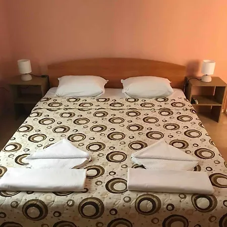 Guest house за гости ники-тити Kiten (Burgas)